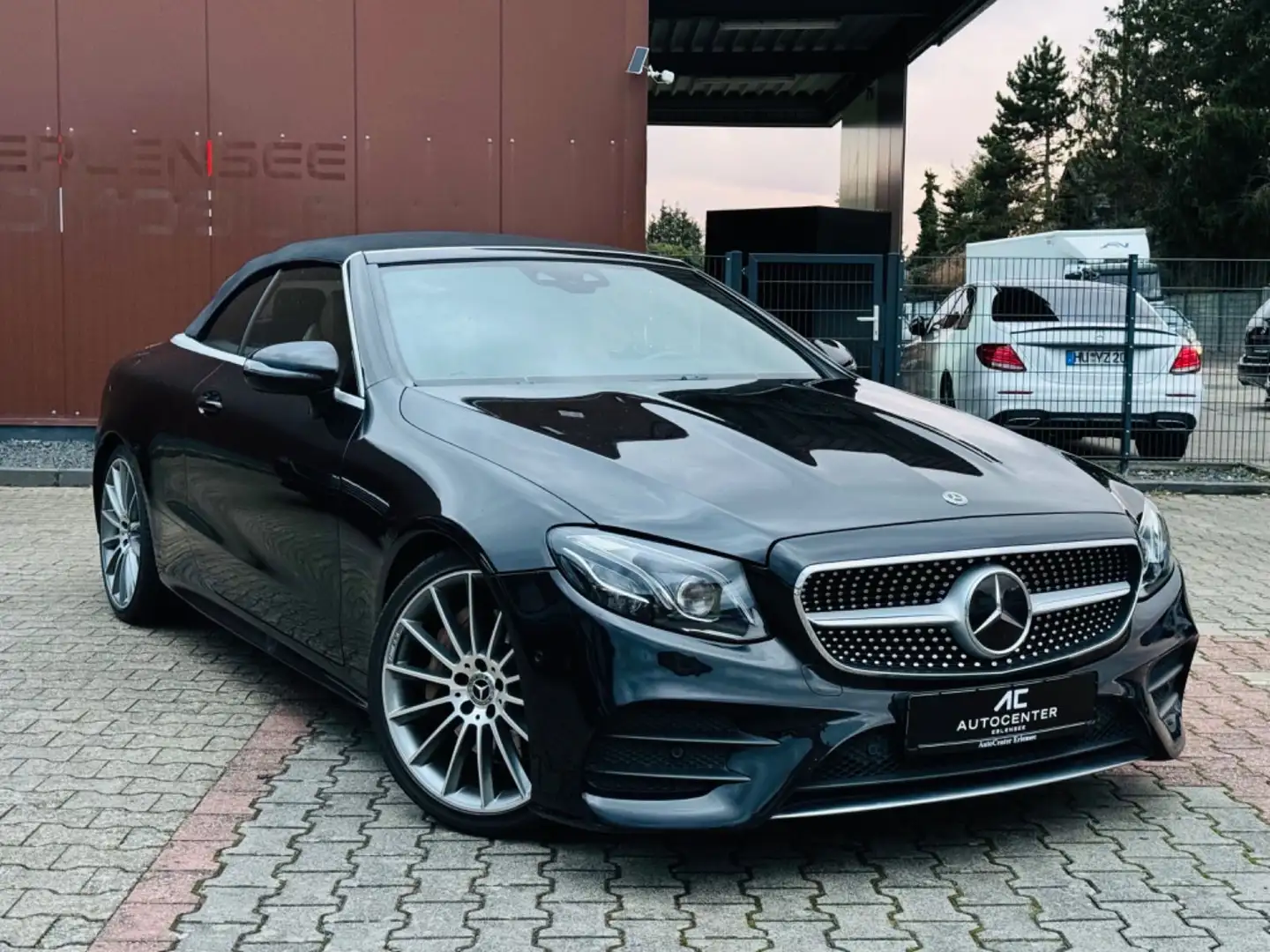 Mercedes-Benz E 300 Cabrio AMG Line MEMORY+BURMESTER+M-BEAM+20 Nero - 1