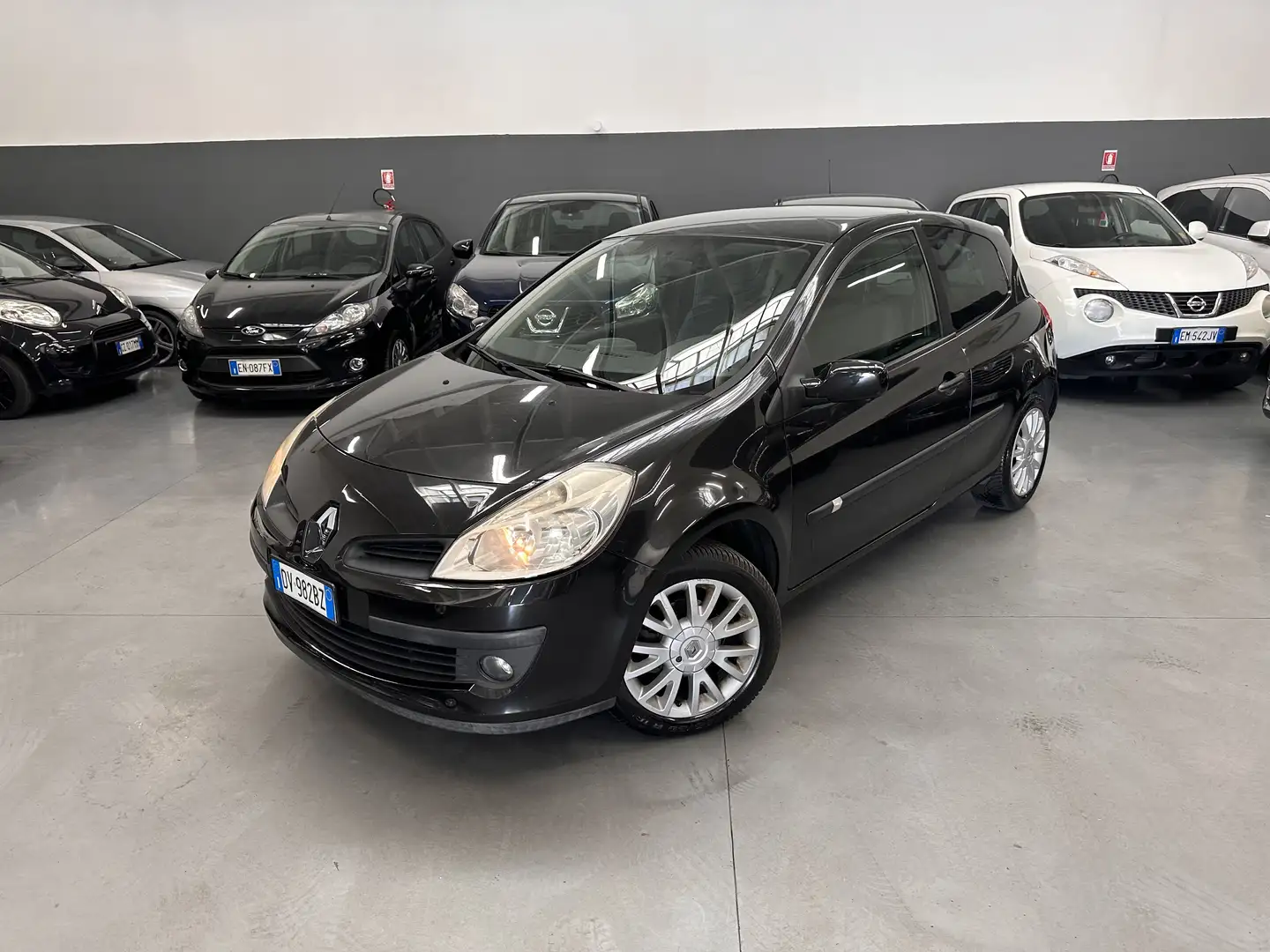 Renault Clio 3p 1.2 16v Le Iene neopatentati - 2