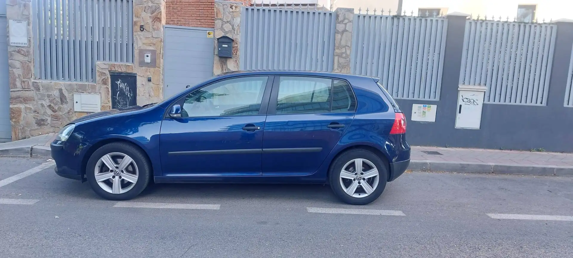 Volkswagen Golf Golf 1.6 FSI trendline 5p 6v Azul - 2
