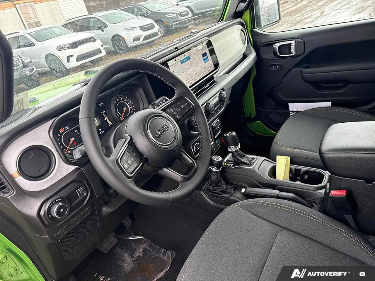 Jeep Wrangler снимка Jeep Wrangler