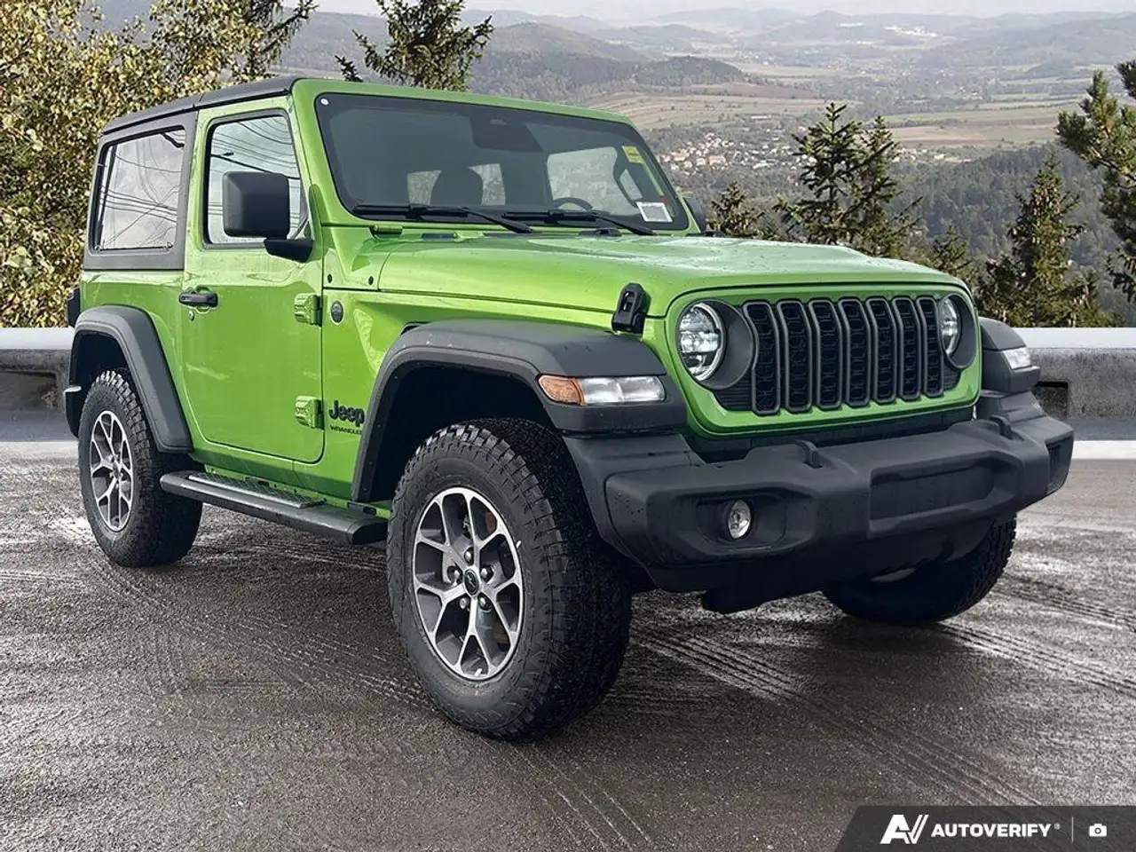 Jeep Wrangler снимка Jeep Wrangler
