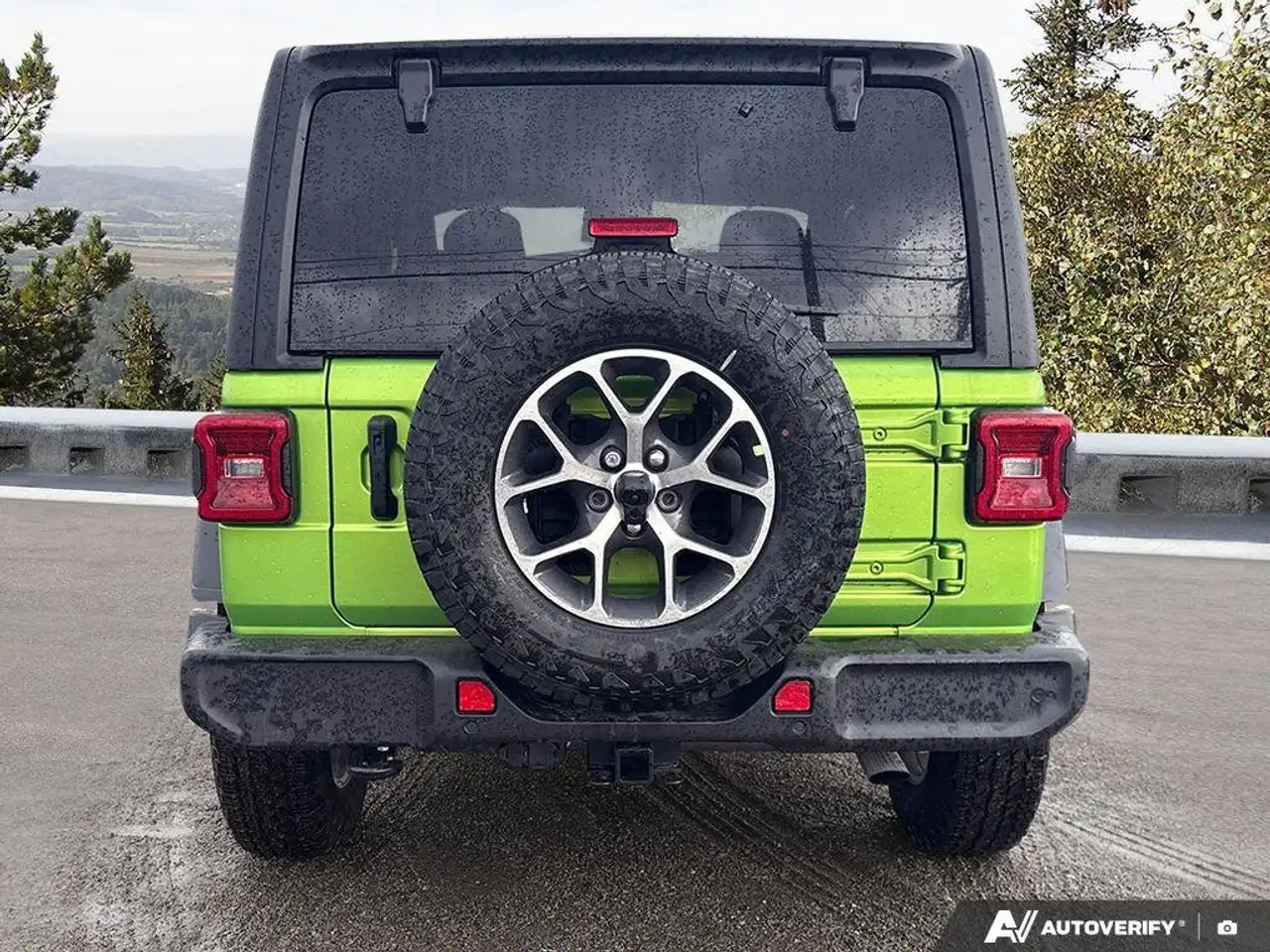 Jeep Wrangler снимка Jeep Wrangler