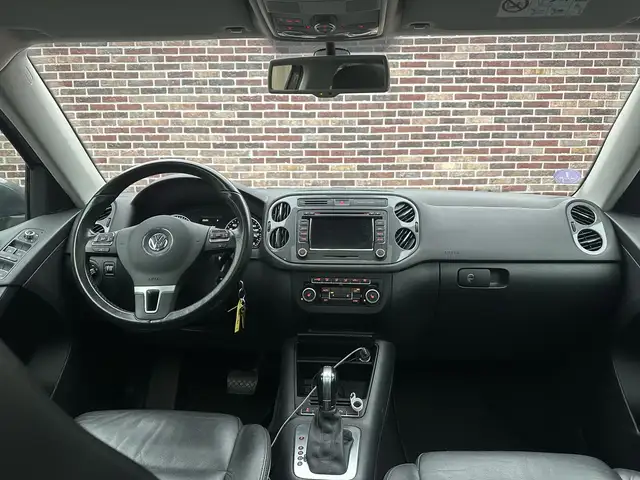 Volkswagen Tiguan view 11