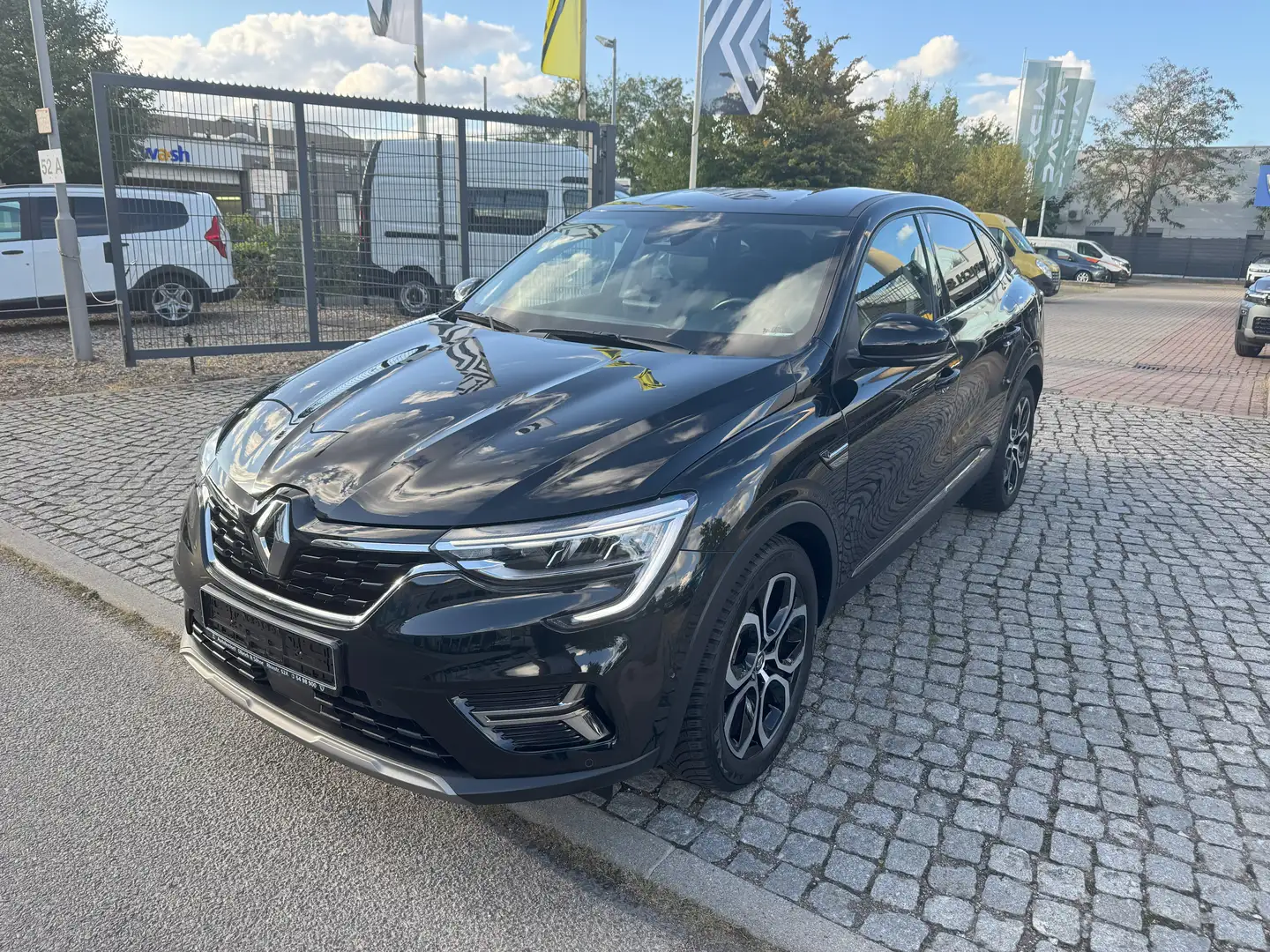 Renault Arkana Intens E-Tech 145 Schwarz - 2