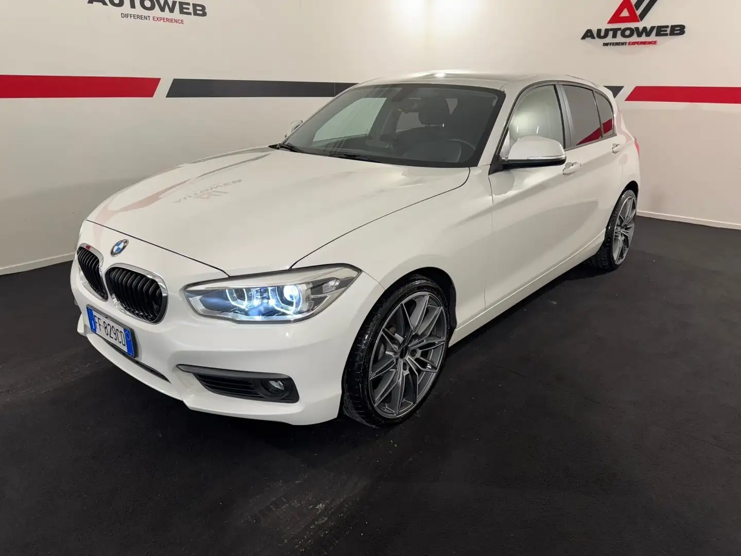 BMW 118 118d 5p. Sport Bianco - 1