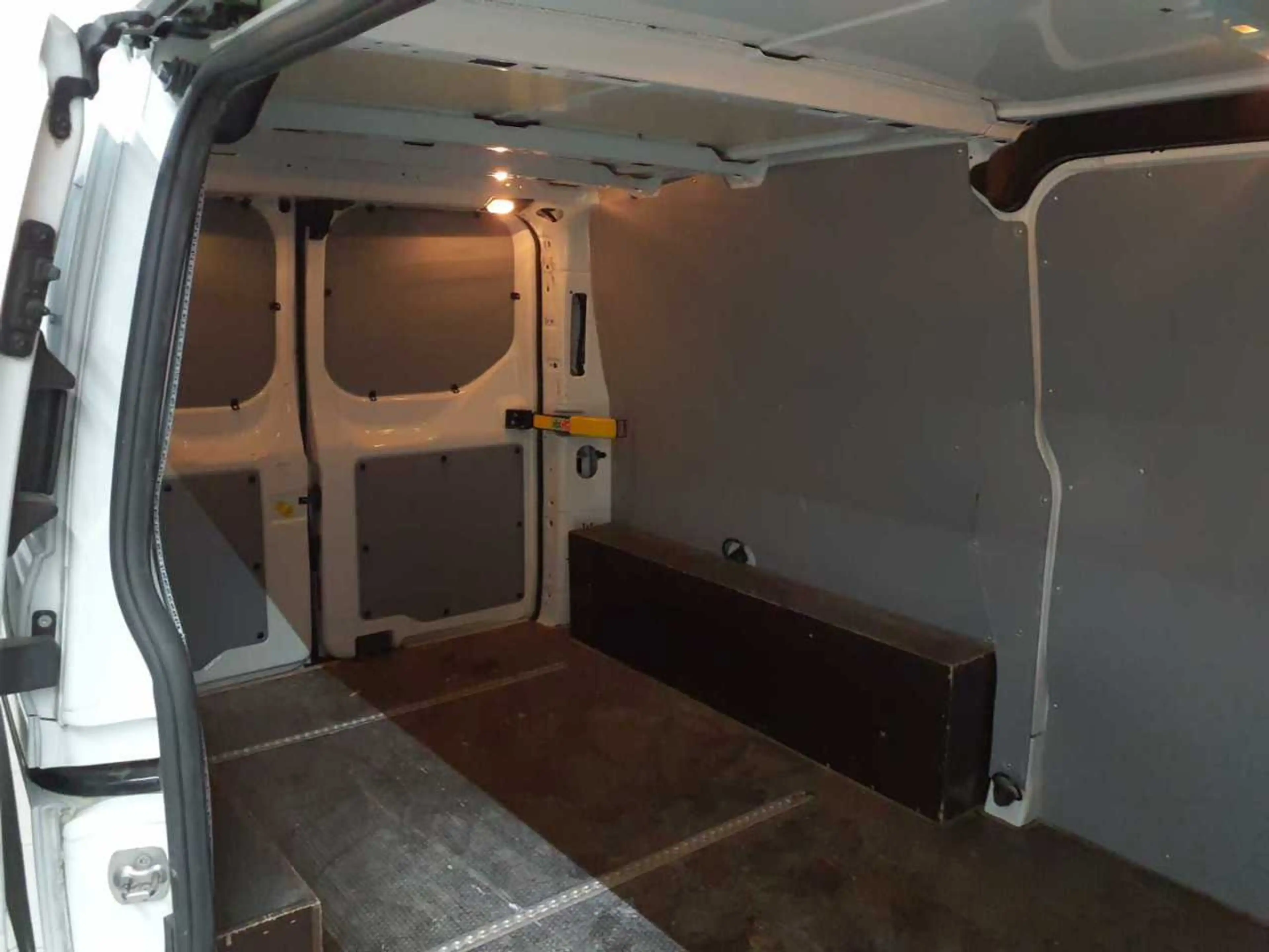 Ford Transit Transit Custom 300 L2 Trend Navi — photo 14