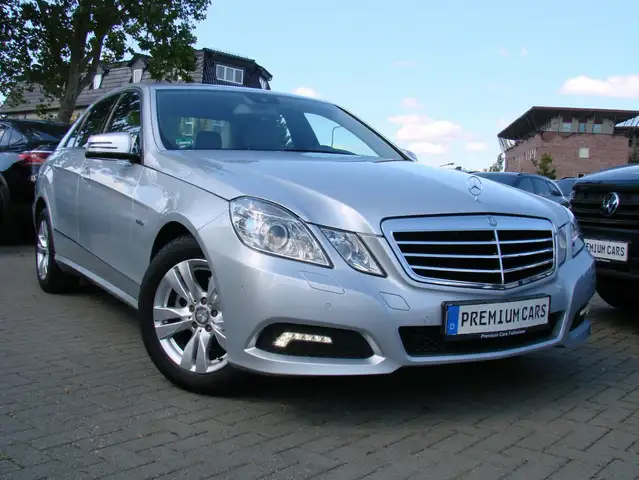 Mercedes-Benz E 220 CDI Avantgarde BlueEfficiency Multikontursitze PDC