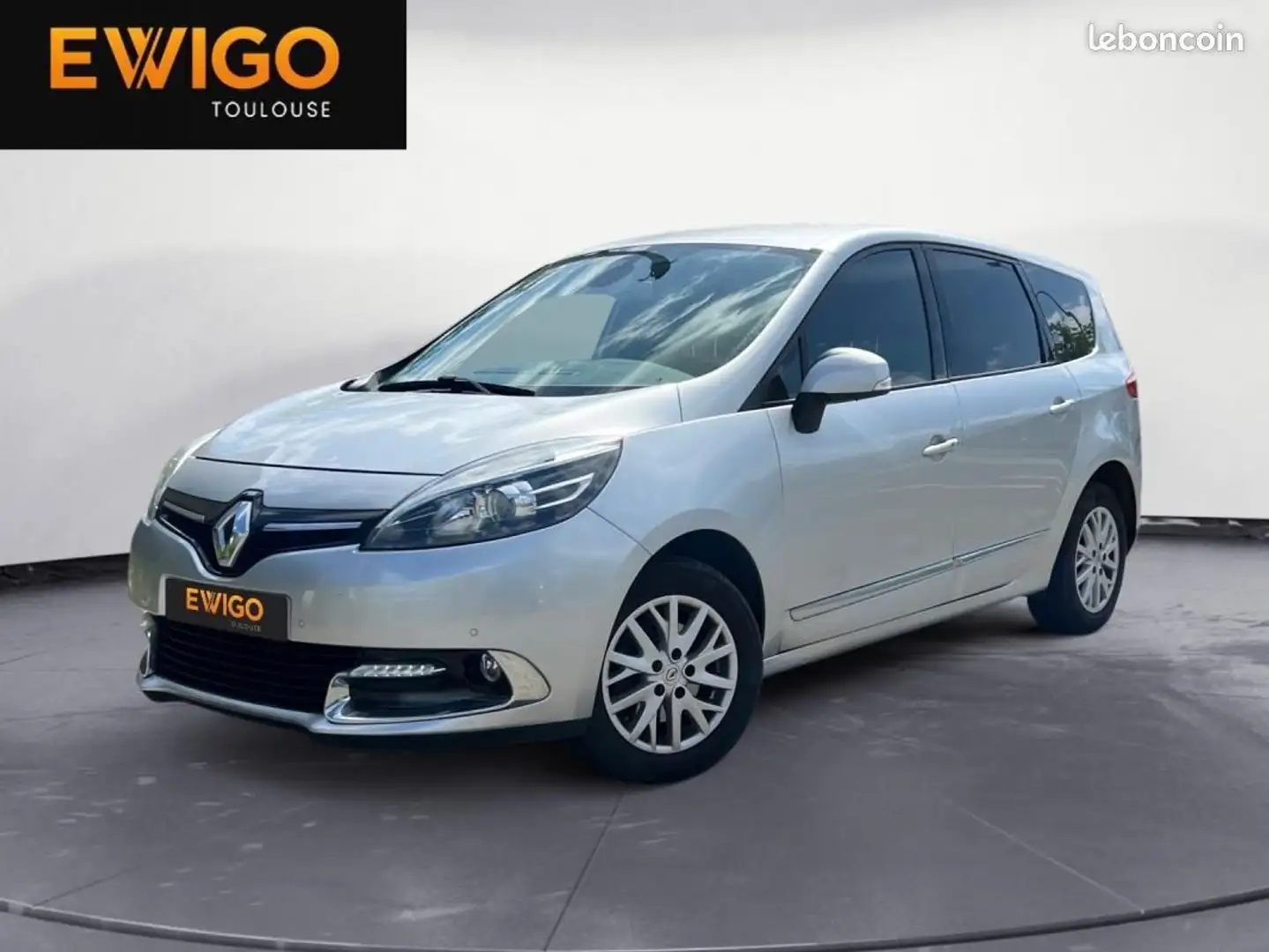 Renault Grand Scenic Scénic 1.2 TCE 130 ENERGY ZEN Grijs - 1