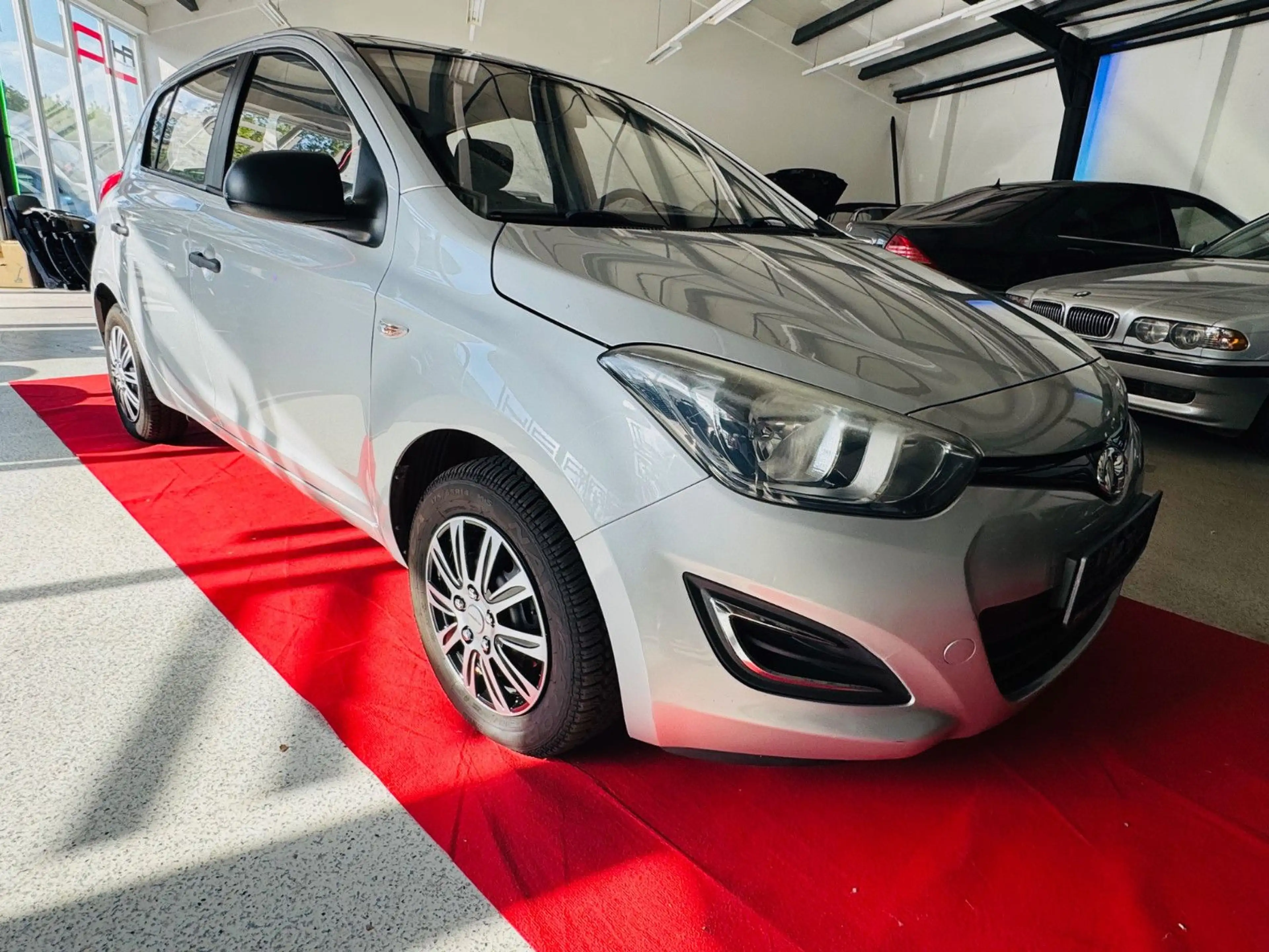 Hyundai i20 FIFA World Cup Edition — photo 4