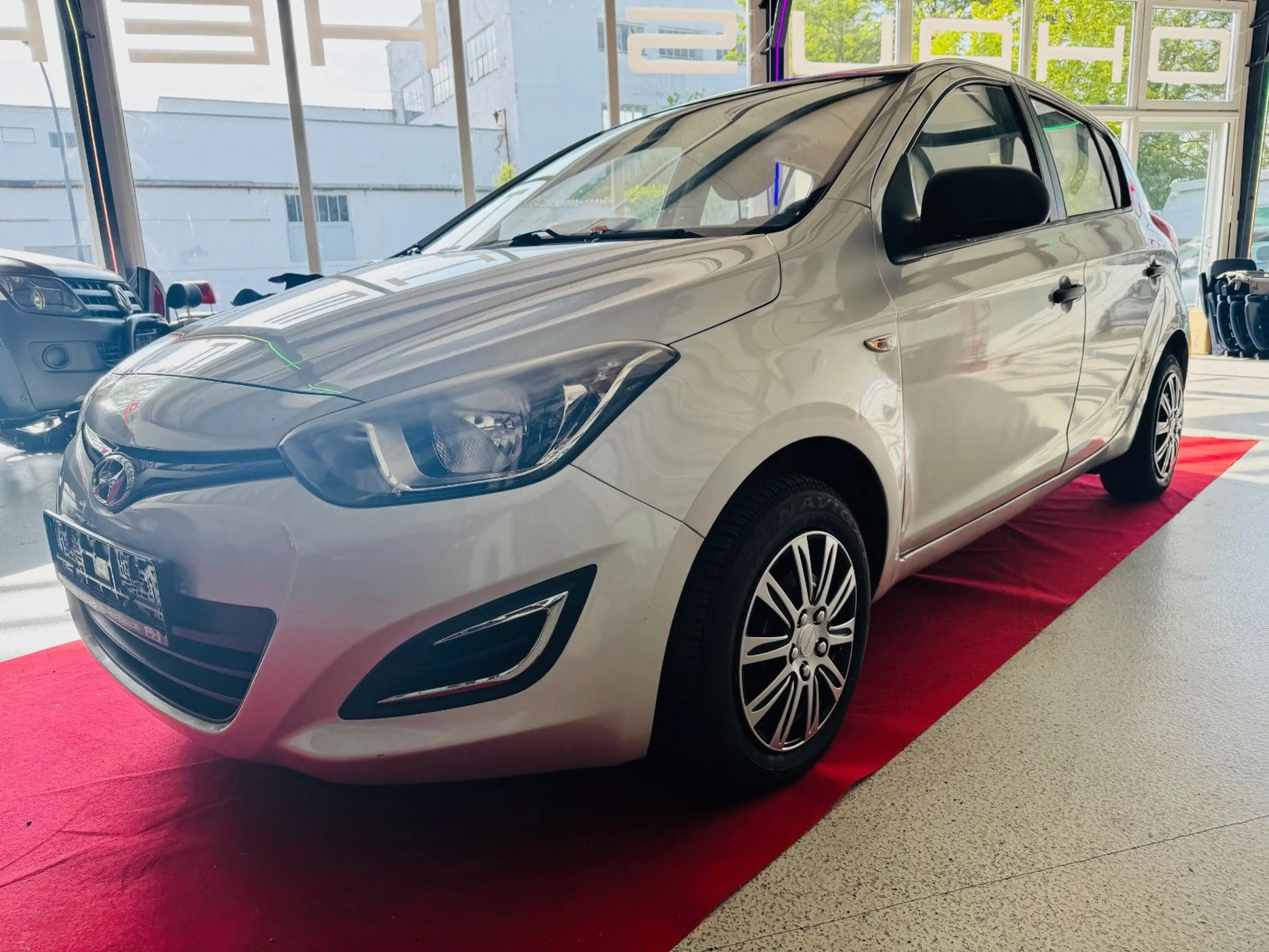 Hyundai i20 FIFA World Cup Edition — photo 2