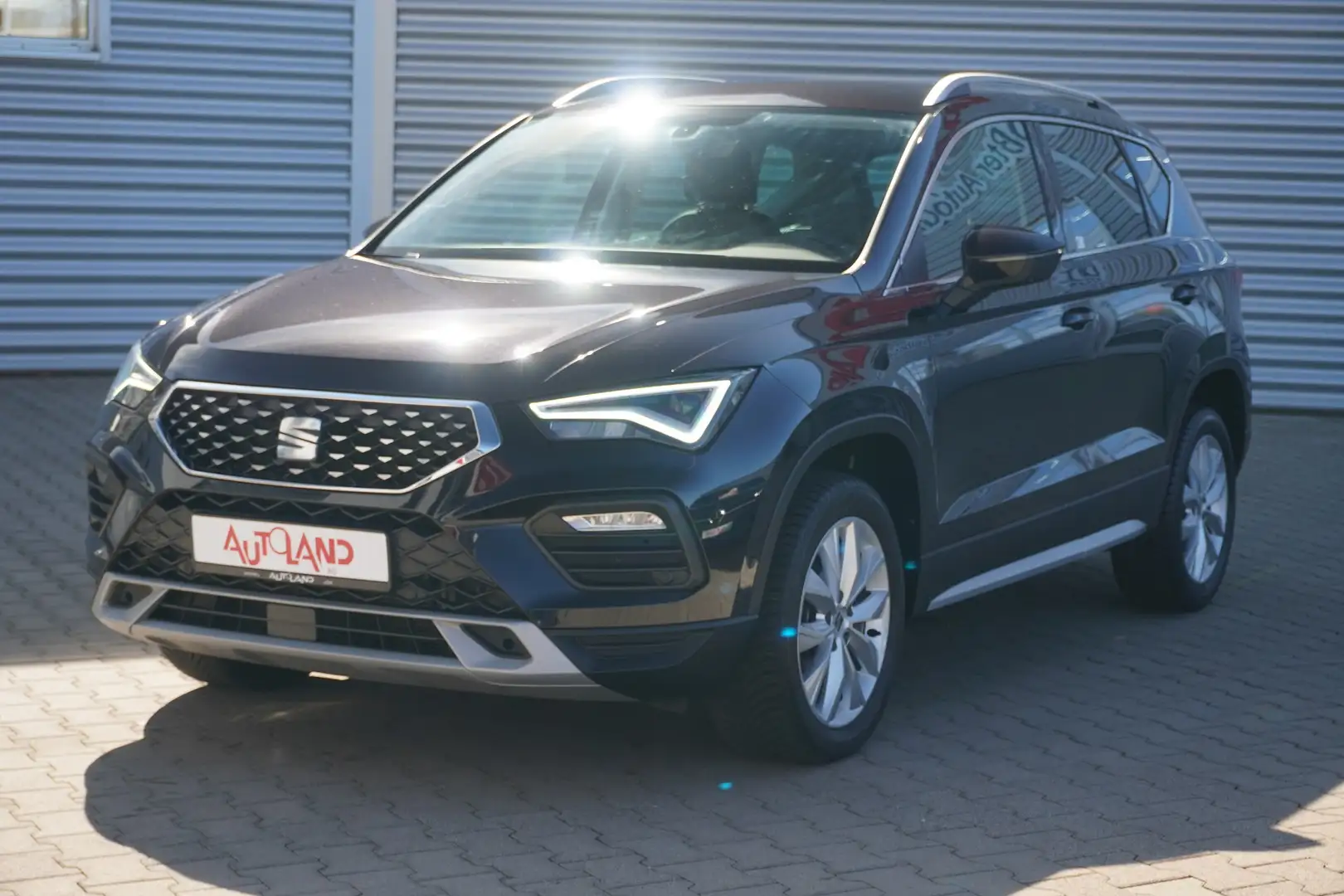 SEAT Ateca 1.5 Xperience LED Kamera Navi Tempomat DAB Schwarz - 2