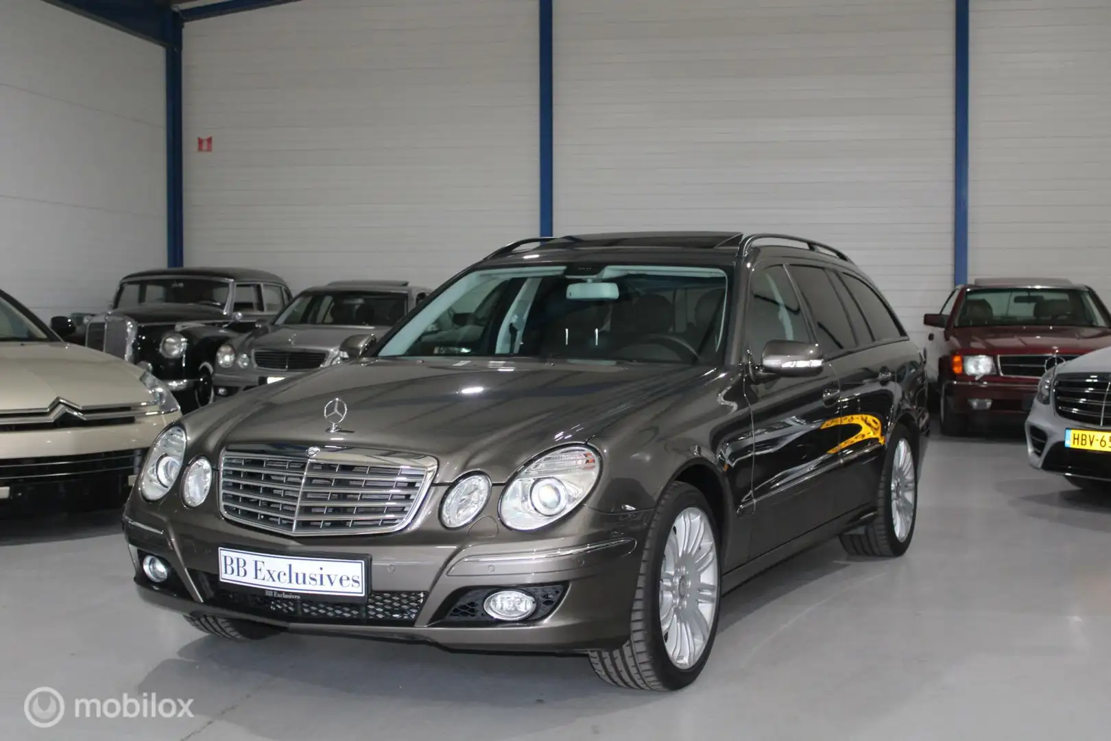 Mercedes-Benz E 350 Elegance 4-Matic Grijs - 1
