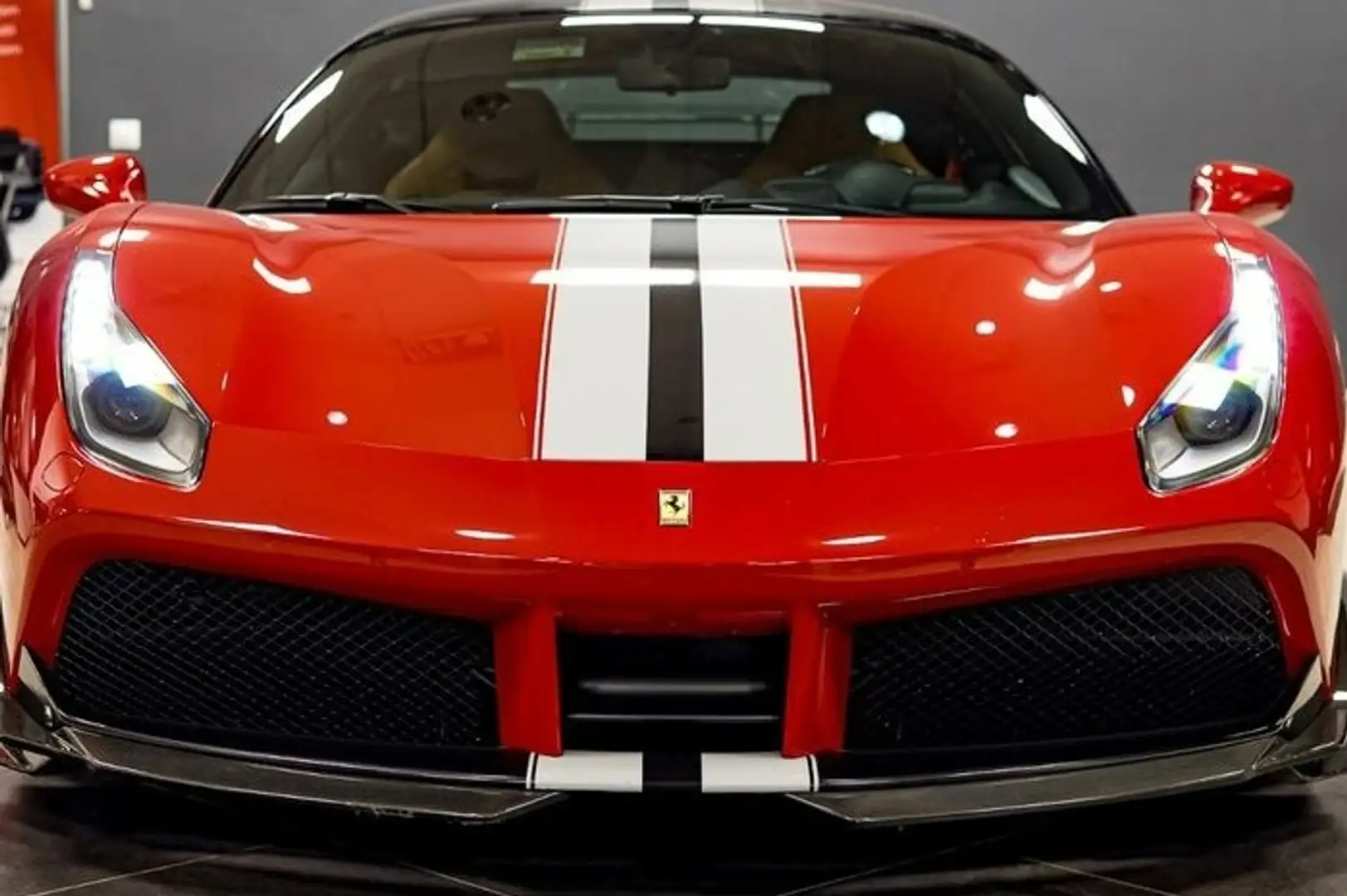 Ferrari 488 GTB Rot - 1