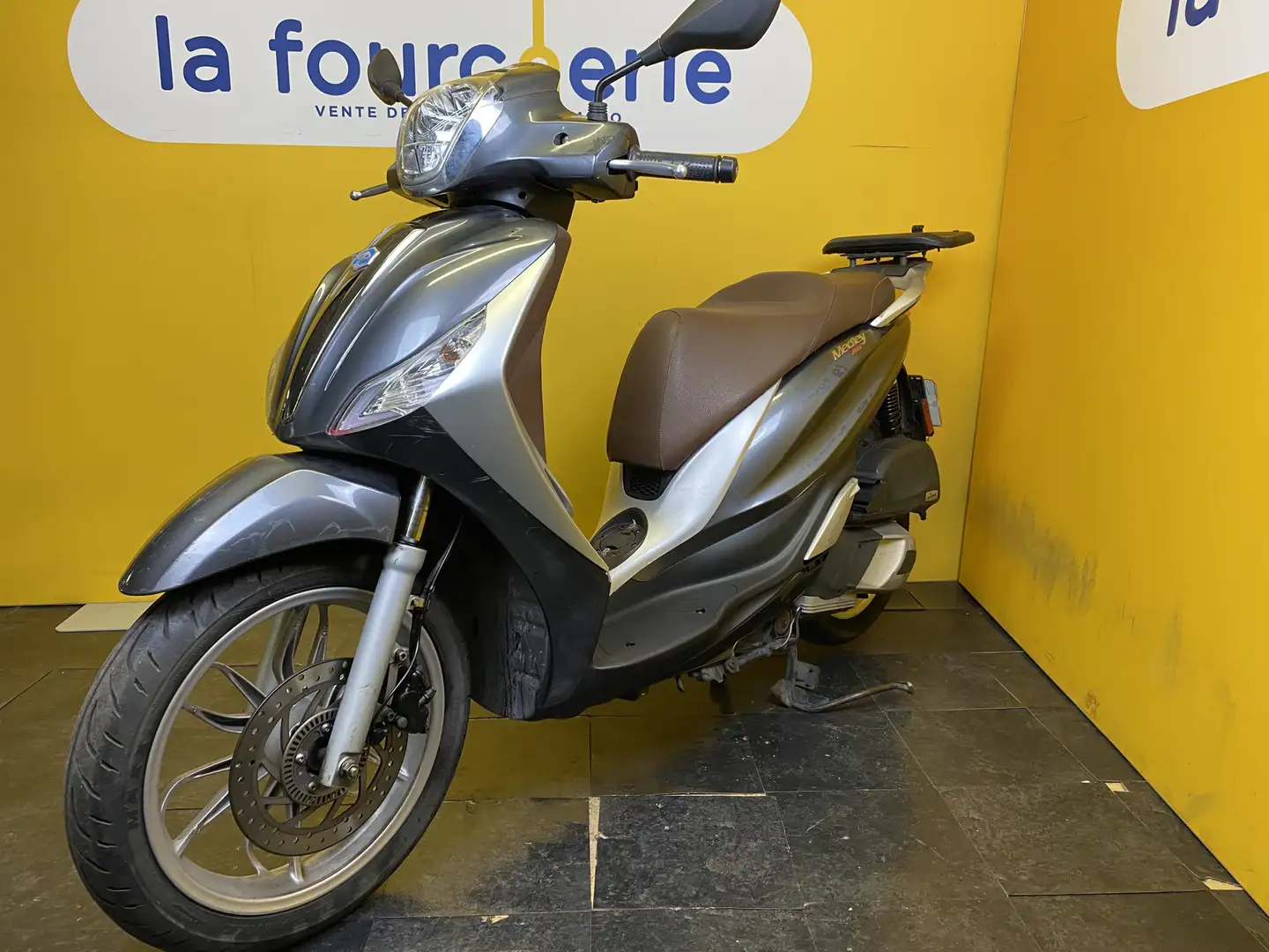 Piaggio Medley 125 Grey - 1