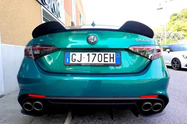 Alfa Romeo Giulia view 4