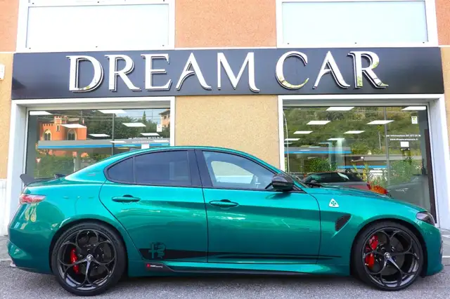 Alfa Romeo Giulia view 6