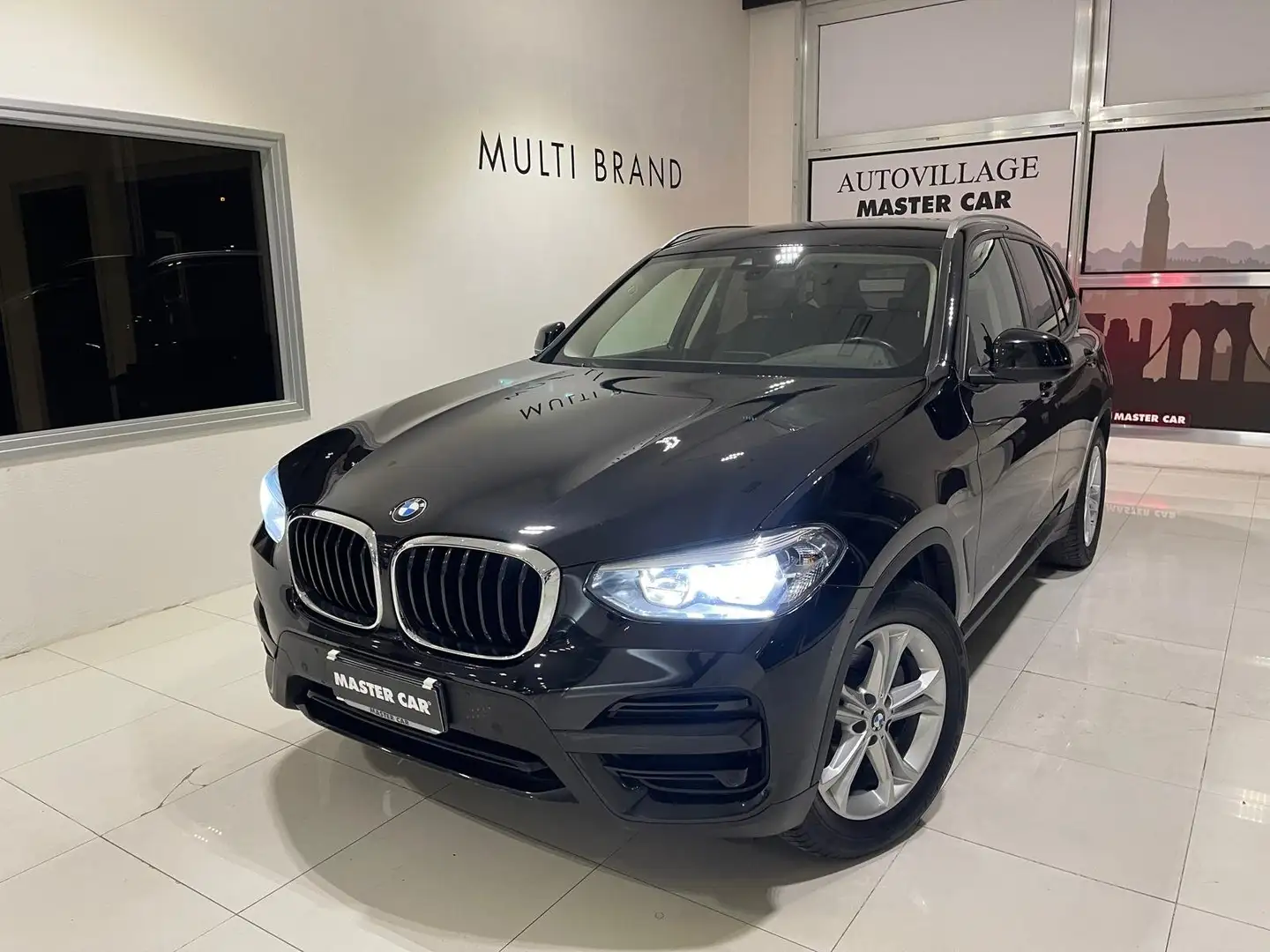 BMW X3 sdrive18d 150cv Zwart - 1