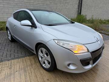 ** BOÎTE AUTO * TOIT PANO * 1ER PROP * 71 000KM **