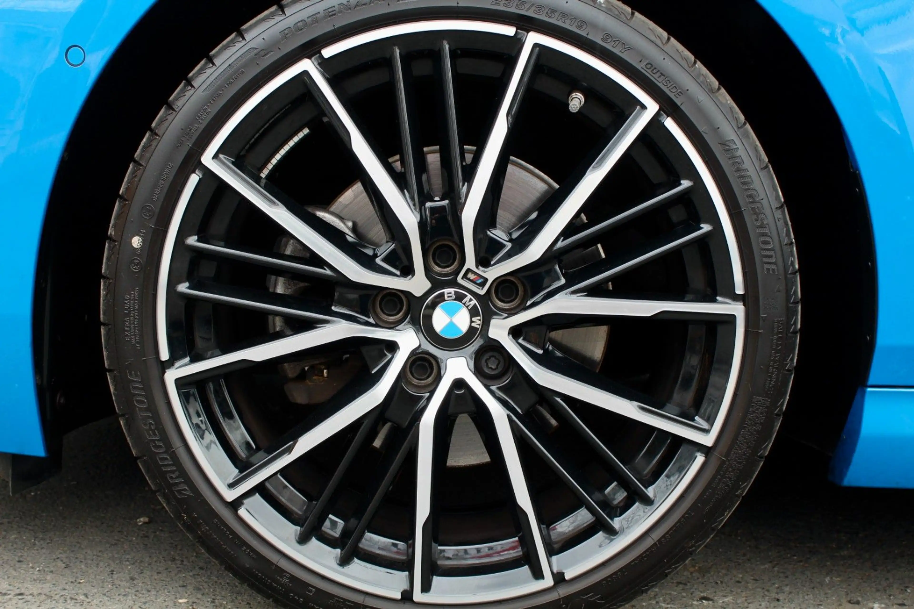 BMW 218 VoLL M-SPORT H&K*HUP*KAM*19"*PANO — photo 6