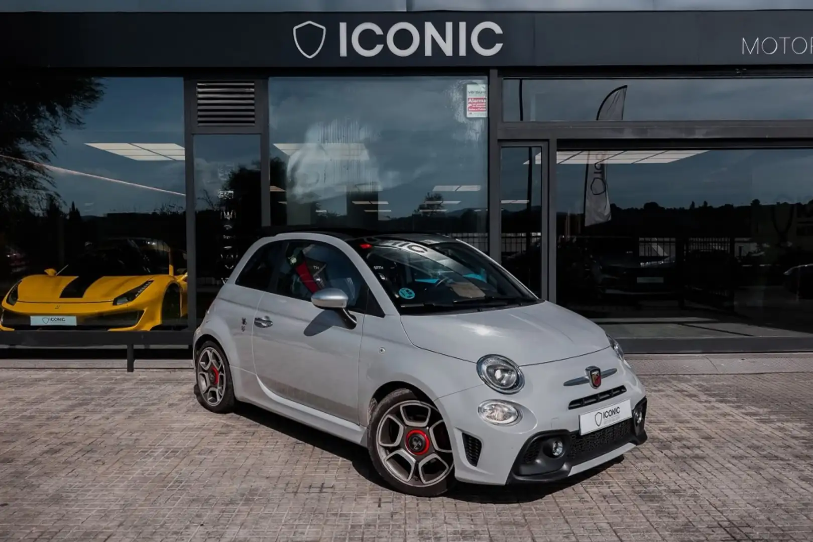 Abarth 595C 1.4T JET TURISMO AUT. 121KW Gris - 1