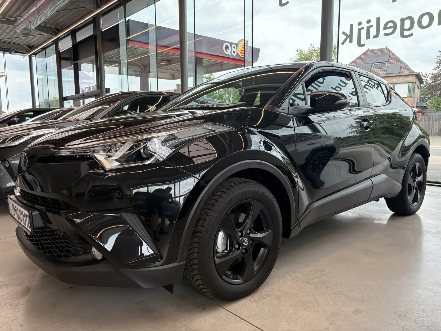 Toyota C-HR 1.2 TURBO/ SENSOREN V + A/ ZWARTE ALLU VELGEN ! - 1