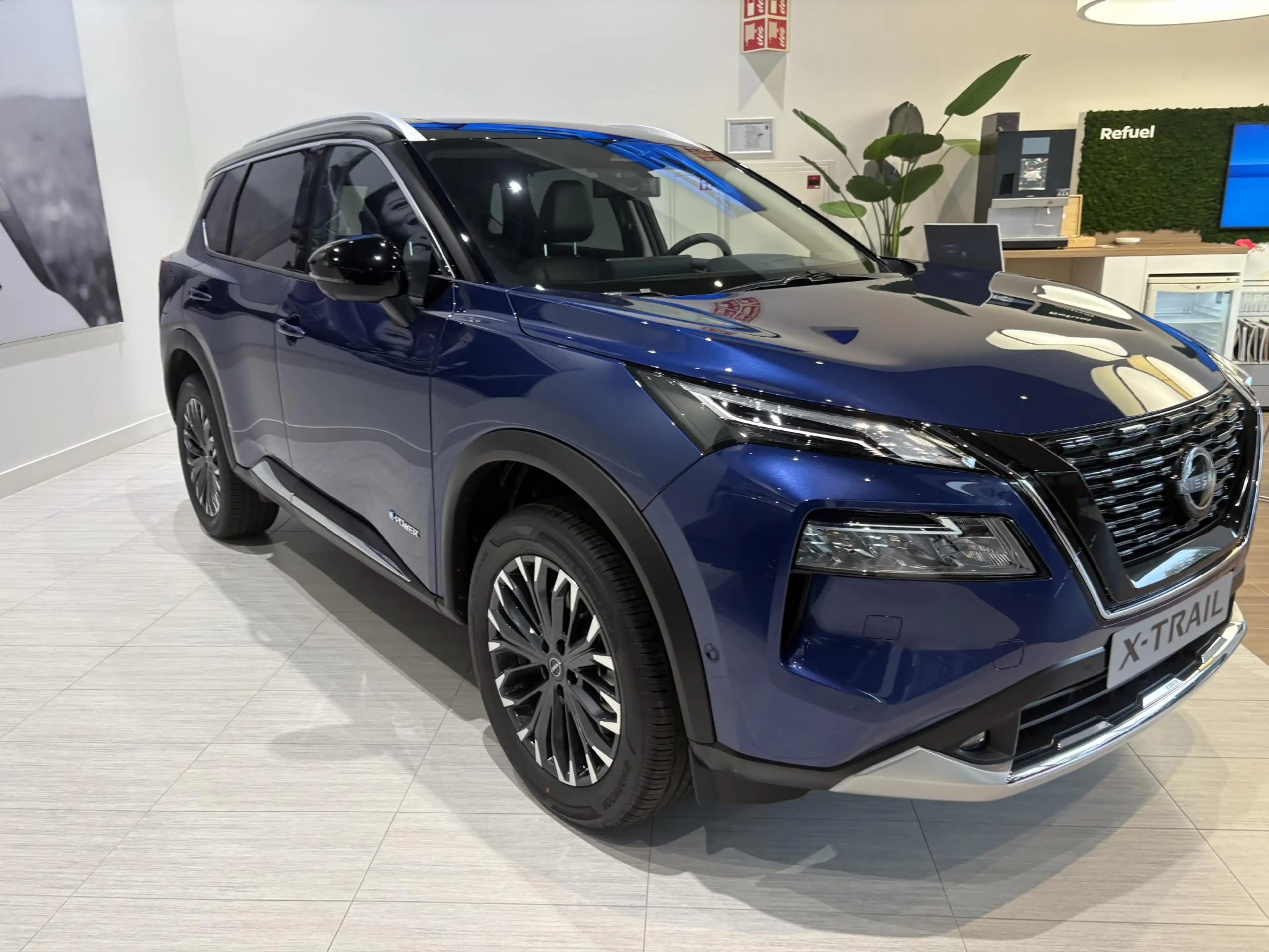 Nissan X-Trail 1.5 e-4orce Tekna Plus 4WD 7p. | Super compleet | — photo 3