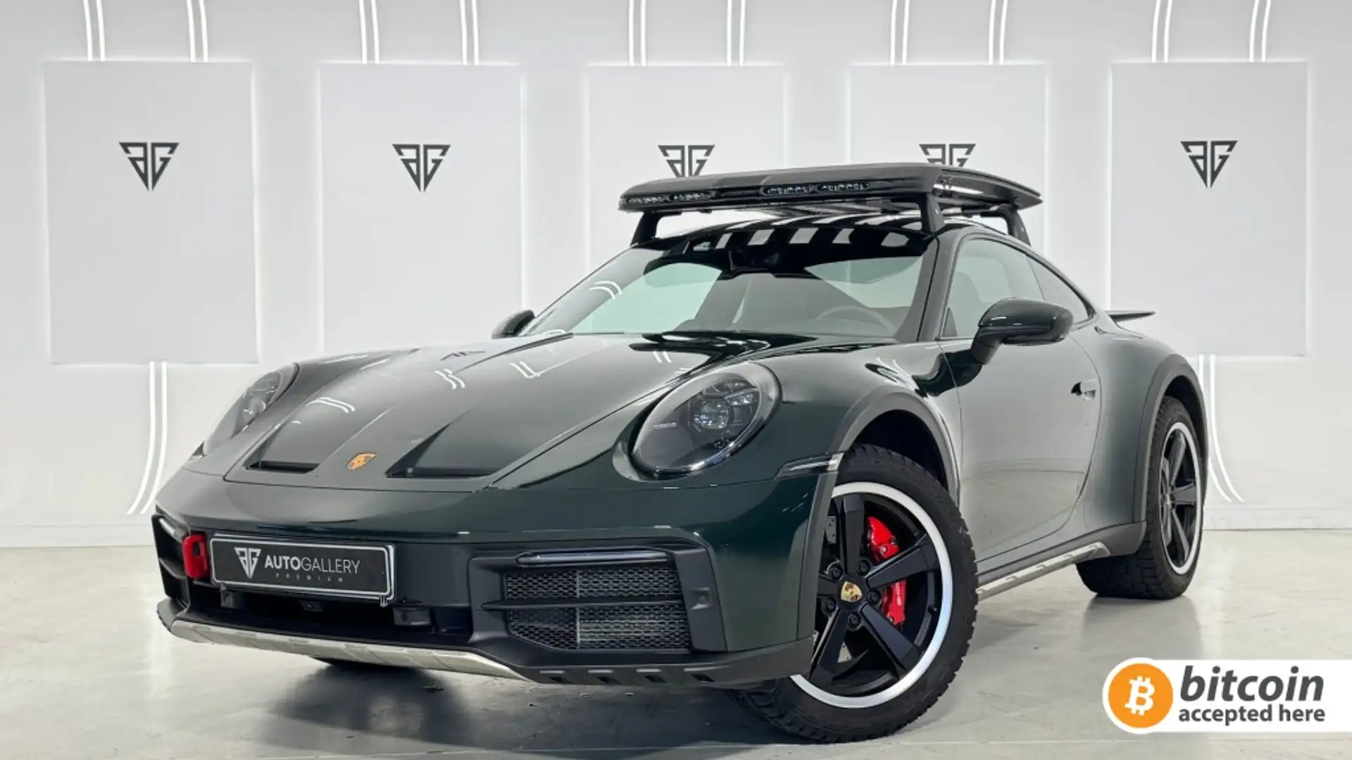 Porsche 992 Dakar Verde - 1