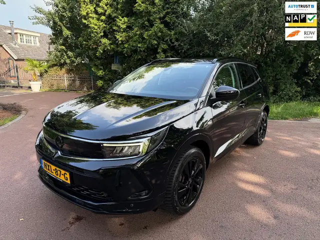 Opel Grandland 1.2 Turbo Edition / Navi / Camera / Automaat / Led