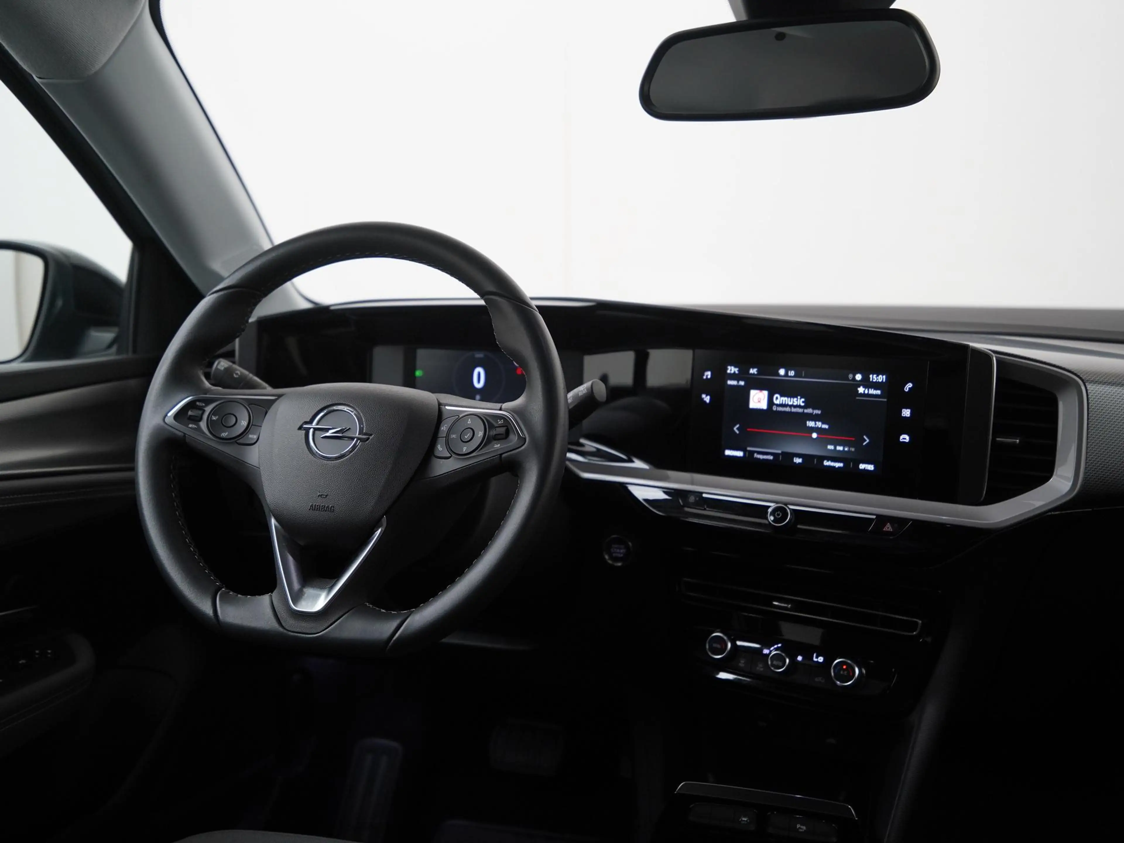 Opel Mokka-E Elegance 50 kWh | SOH 100% | Camera | Carplay | Wa — photo 6