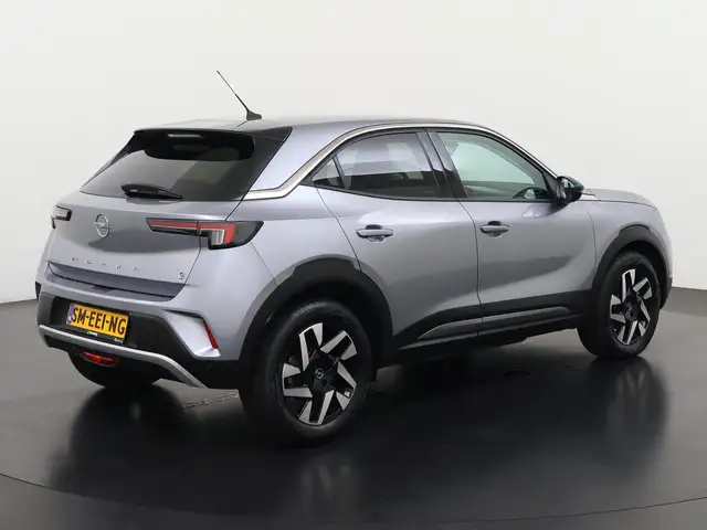 Opel Mokka-E view 4