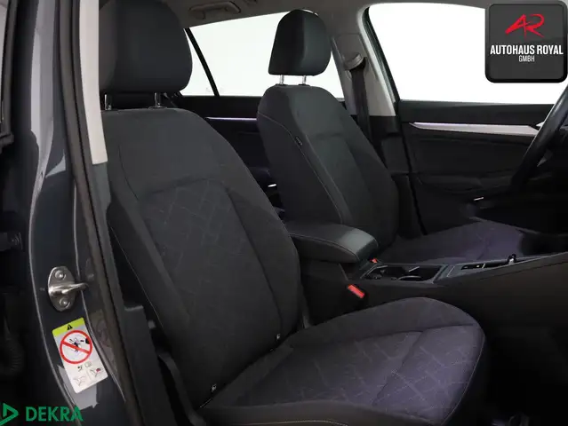 Volkswagen Golf view 12