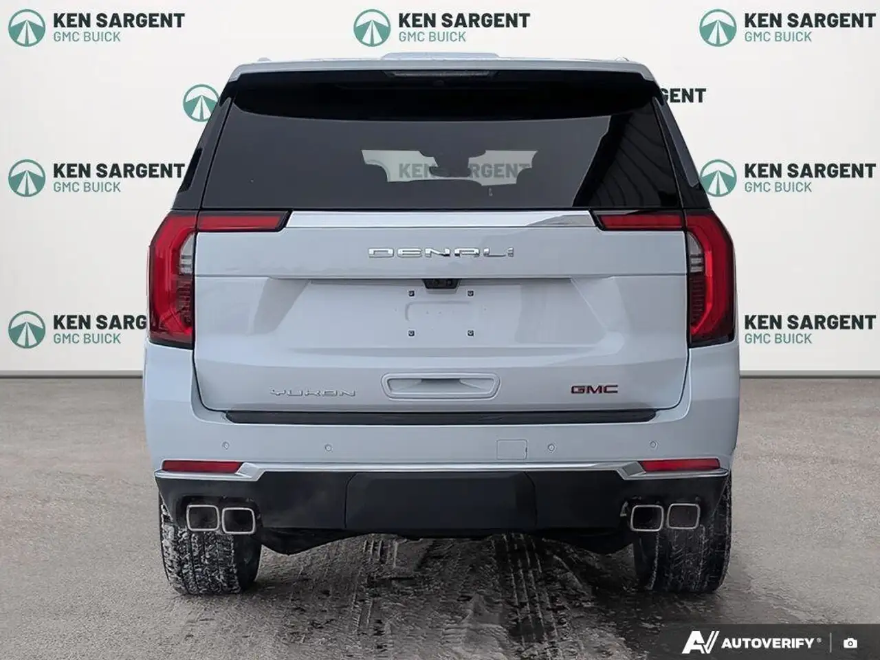 GMC Yukon photo GMC Yukon