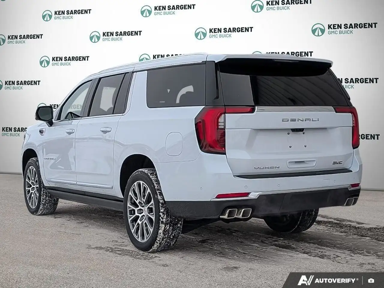 GMC Yukon photo GMC Yukon