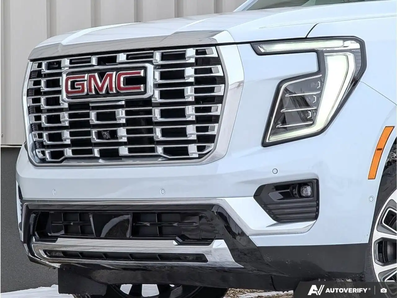 GMC Yukon photo GMC Yukon
