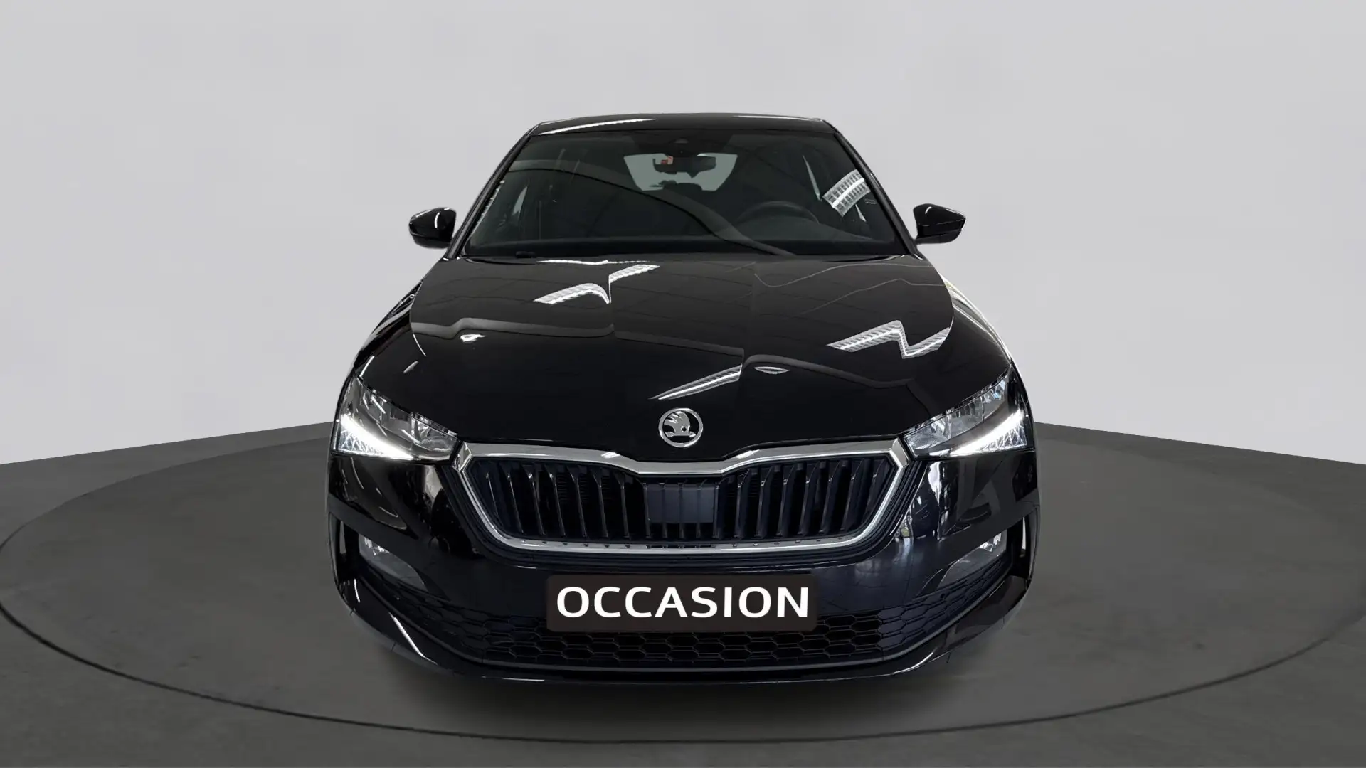 Skoda Scala 1.0 TSI Sport Business Zwart - 2