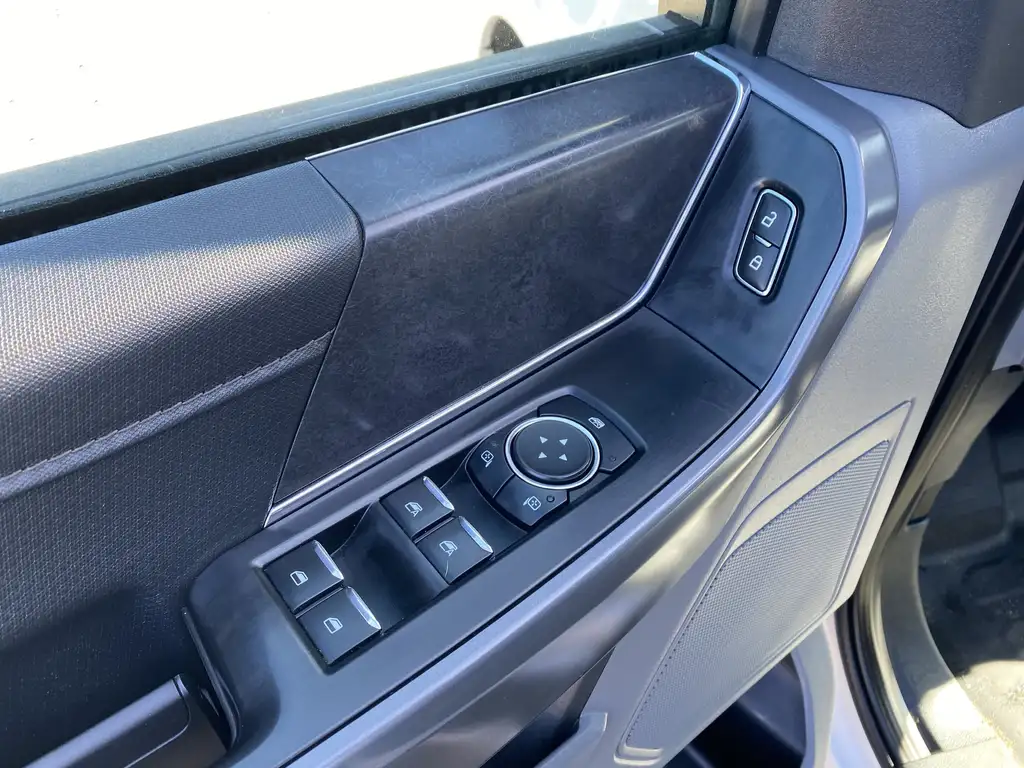 2025 Ford F-150 SuperCrew XLT SuperCrew 157 | Class IV Hitch | Rear Camera | — photo 5