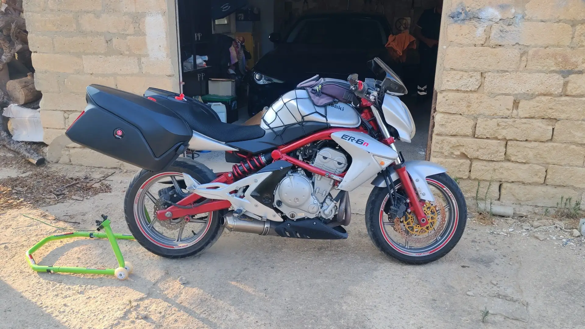 Kawasaki ER - 6 N Grigio - 2