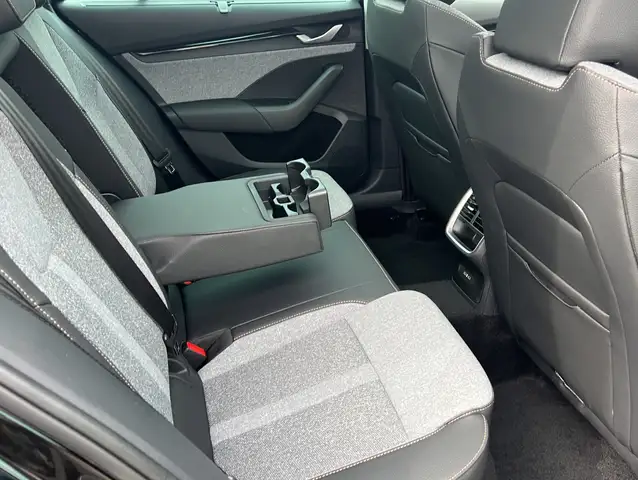 Skoda Octavia view 15