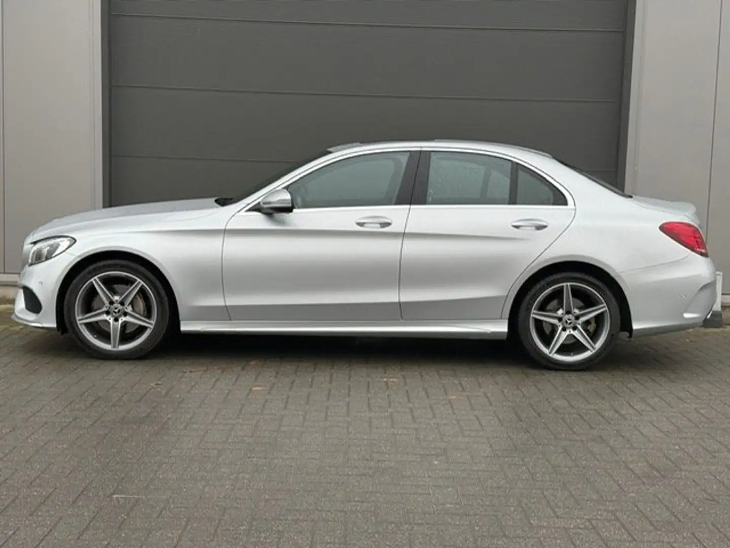 Mercedes-Benz C 180 C 180 AMG Line Silber - 2