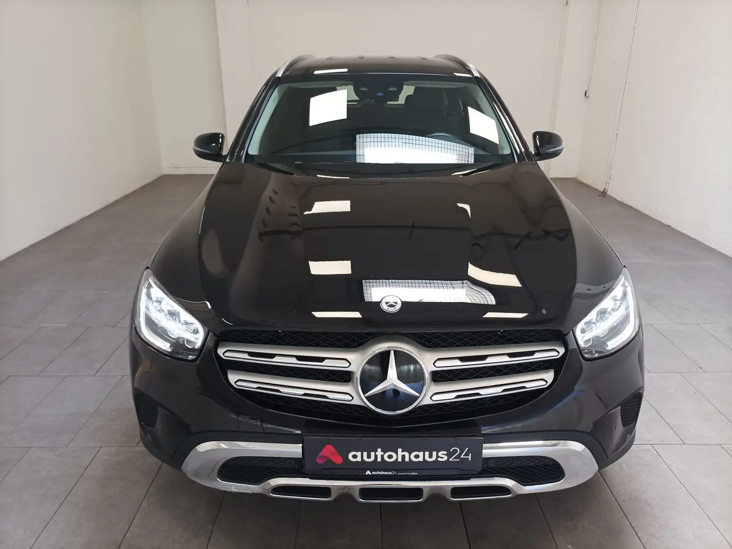 Mercedes-Benz GLC 200 d 4Matic AHK|Navi|ACC|CAM|LED| Negru - 2