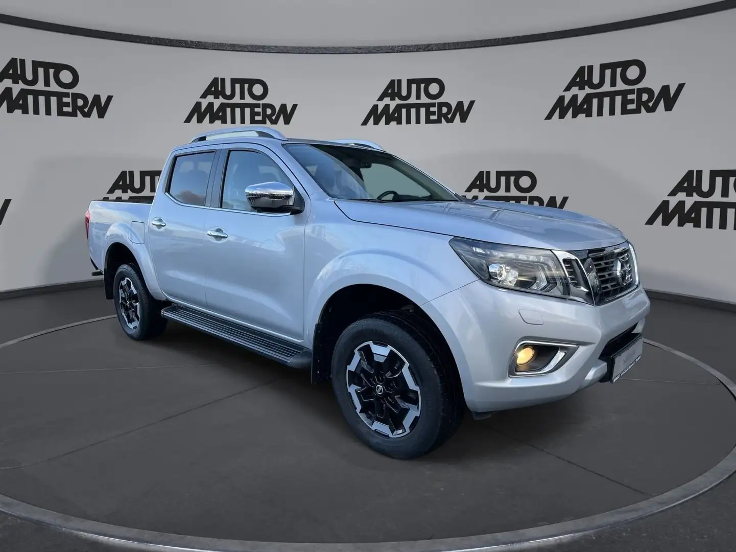 Nissan Navara AHK|360°-Kamera|NAVI|SHZ|Klimaaut.|LED Silber - 2