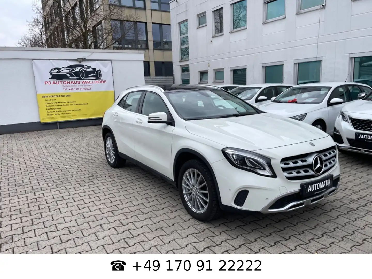 Mercedes-Benz GLA 200 Urban AUT*NAVI*LED*PANORAMA Biały - 1