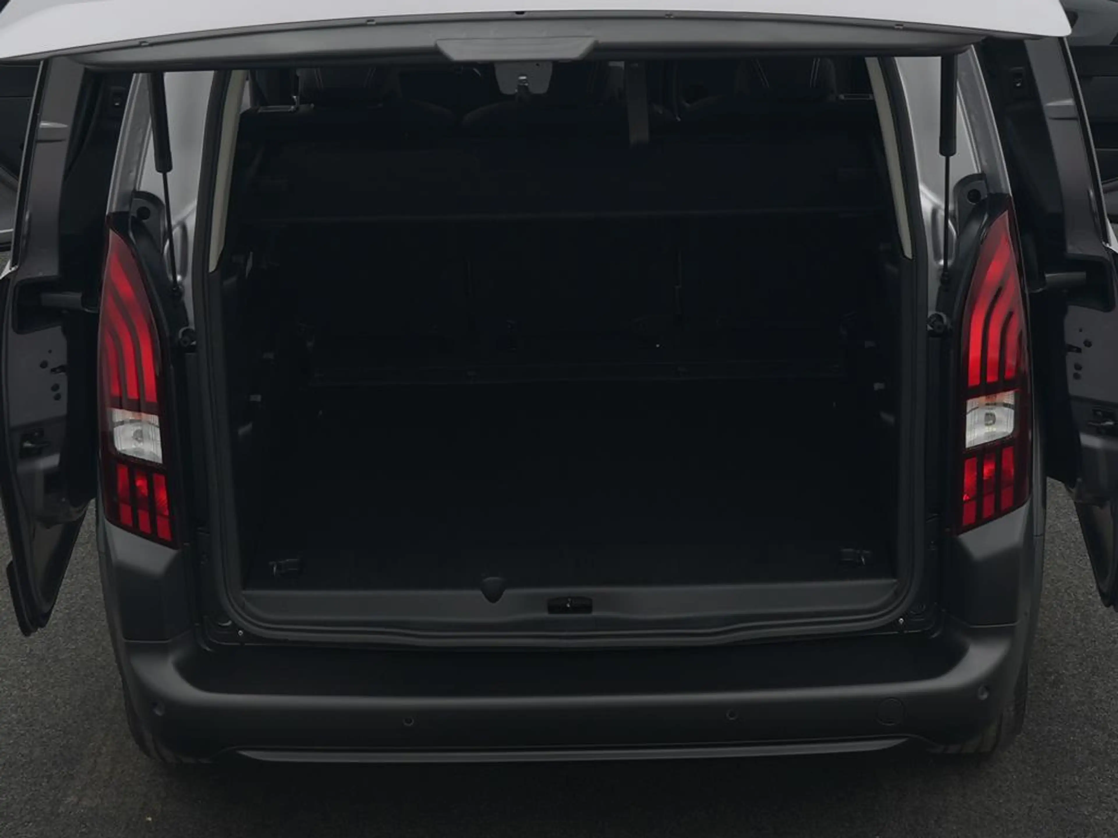Peugeot Rifter L1 Allure Benziner 110 — photo 7