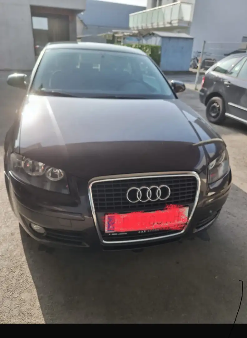 Audi A3 1.6 Ambiente Schwarz - 1