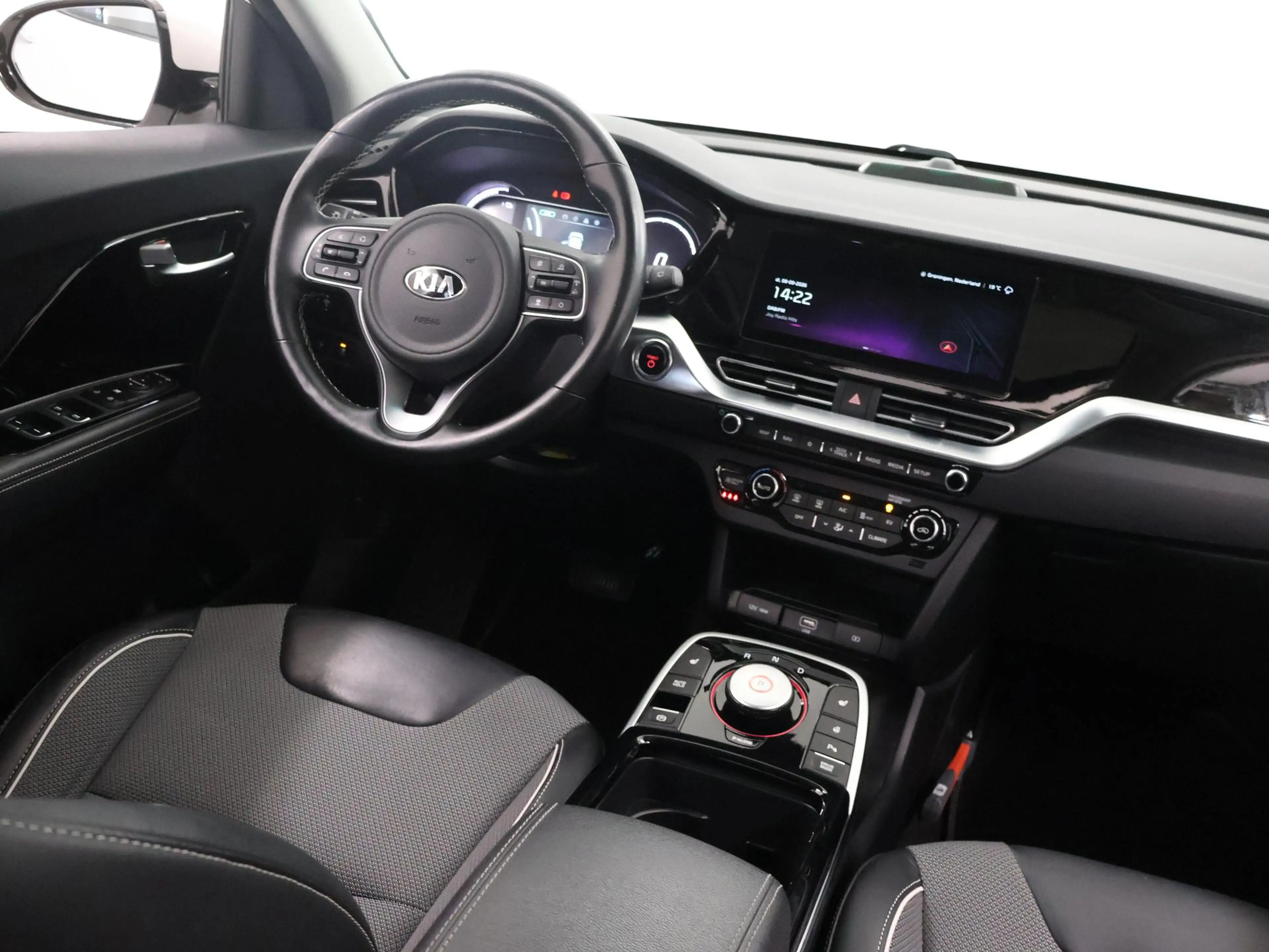 Kia e-Niro DynamicPlusLine 64 kWh | Trekhaak | Schuif/kantel — photo 9