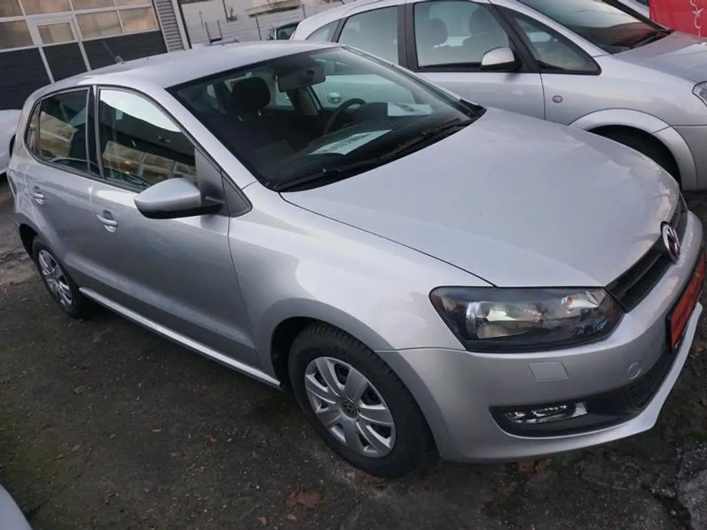 Volkswagen Polo Trendline Grau - 1