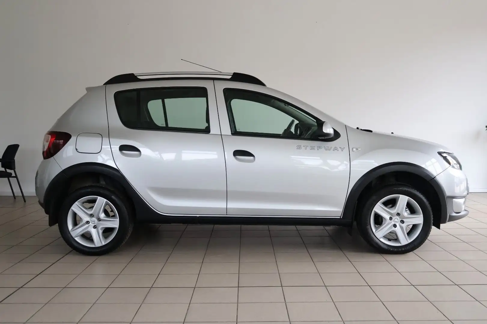 Dacia Sandero II Stepway Prestige Automatik Tempomat Silber - 2