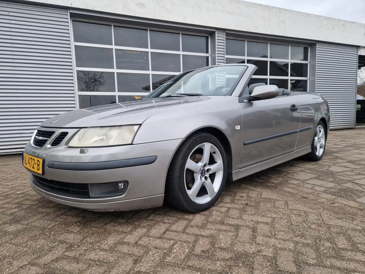 Saab 9-3 Cabrio 1.8t Vector Inruil mogelijk. Grijs - 1