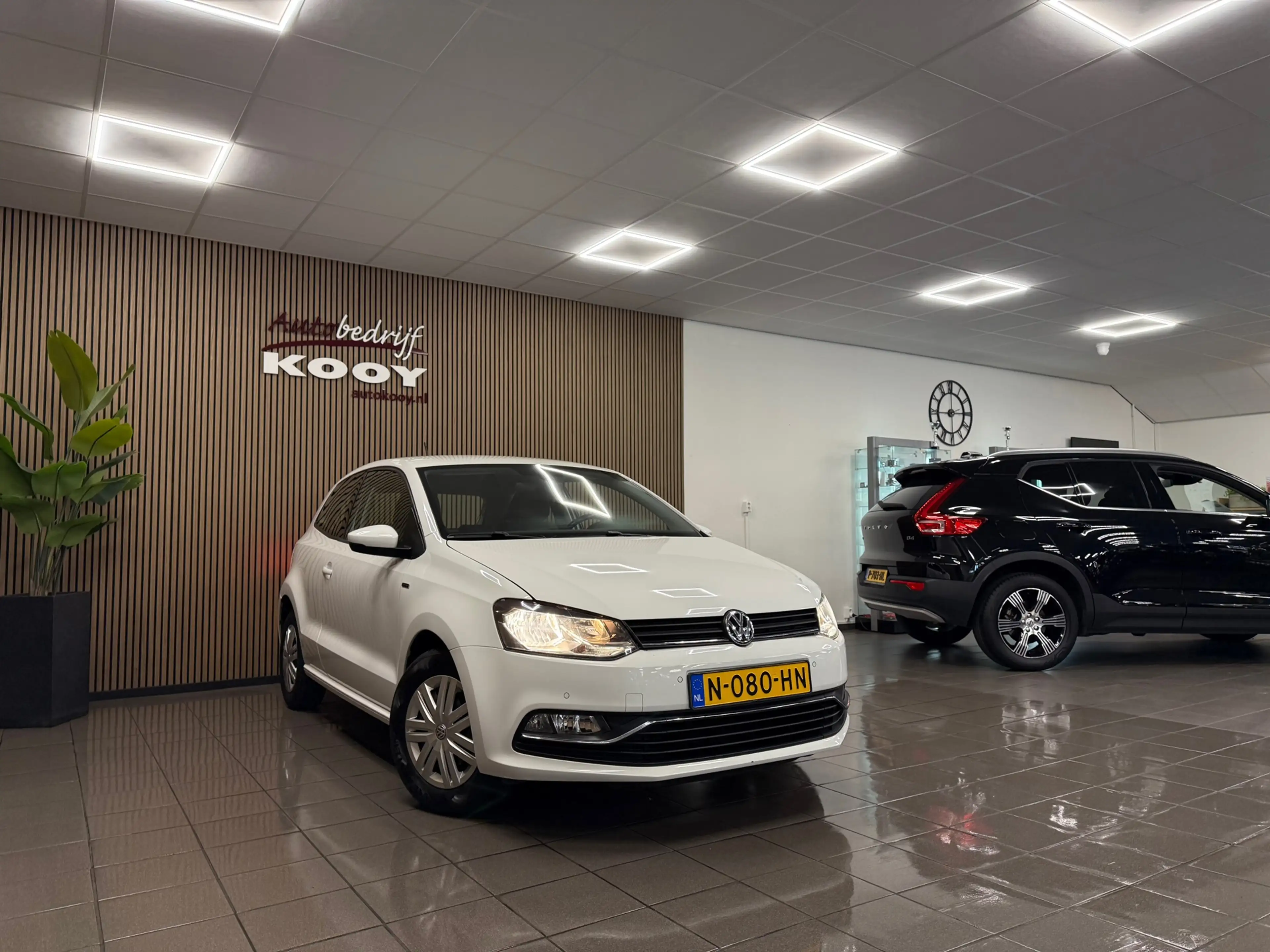 Volkswagen Polo 1.0 First Edition * Navigatie / Cruise control / B — photo 7