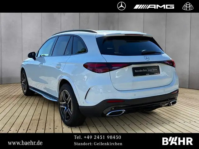 Mercedes-Benz GLC view 3